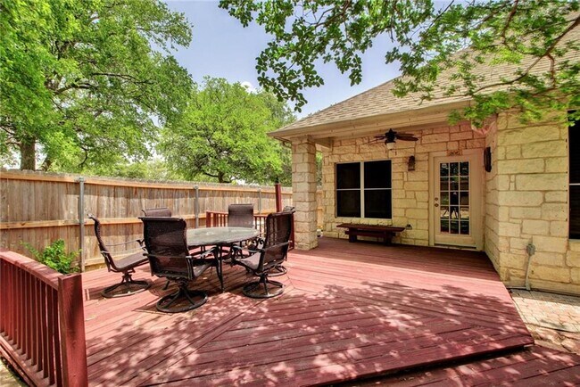 Building Photo - 1801 Hickory Ridge Cove