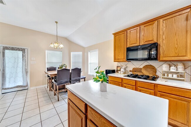 Building Photo - 3414 Battle Creek Dr
