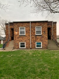 Building Photo - 857 McClain Rd