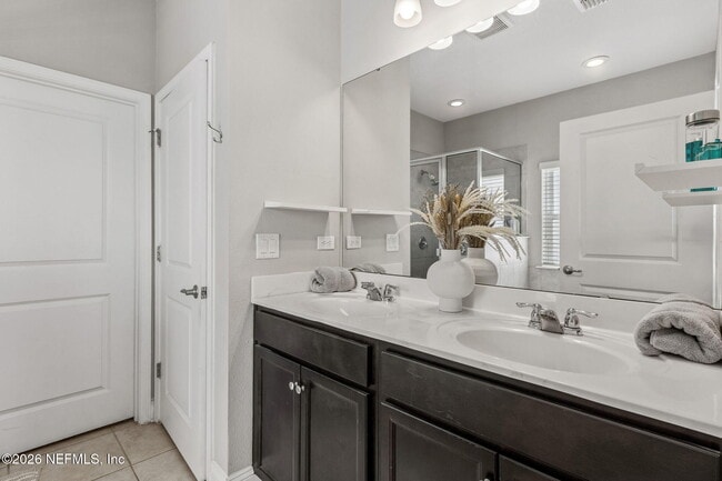 Building Photo - 444 Ness Cir