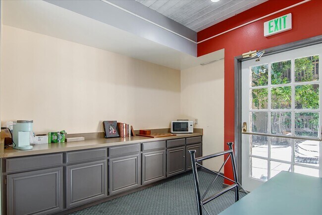 Building Photo - 22100 Burbank Blvd
