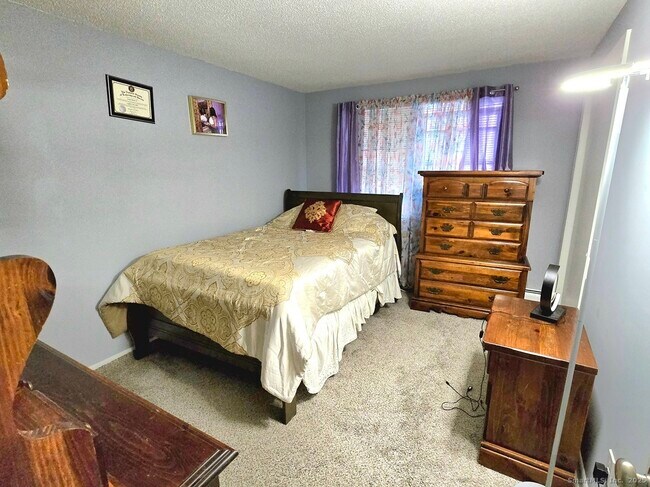 Building Photo - 24 Acorn St