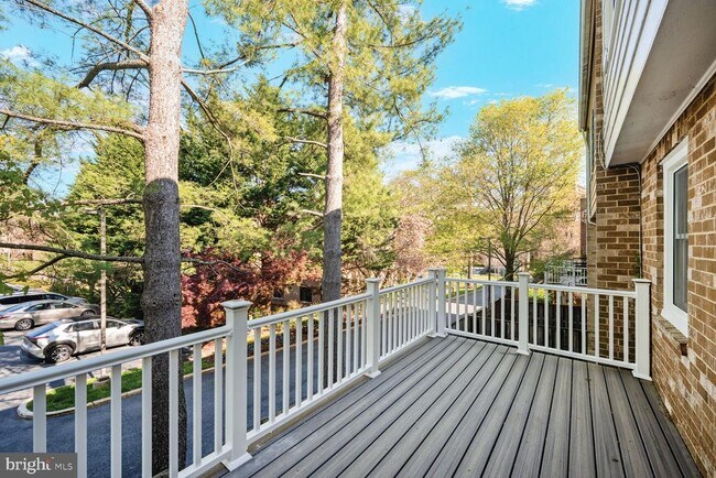 Building Photo - 10222 Arizona Cir