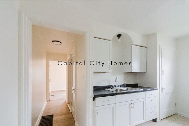 Building Photo - 1301-1303 N Rural St