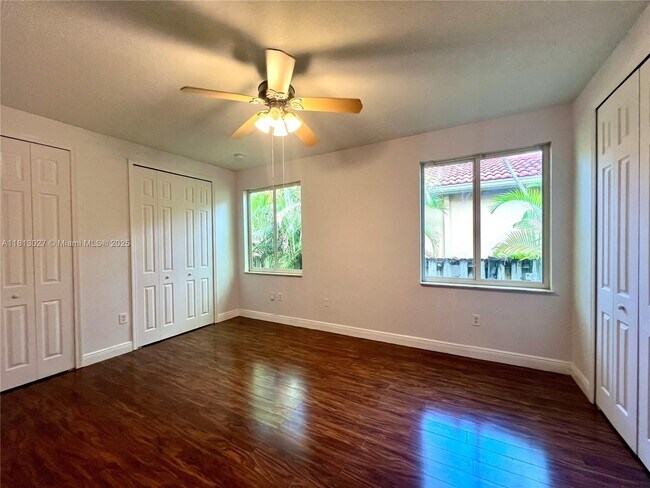 Building Photo - 16020 SW 91st Ct