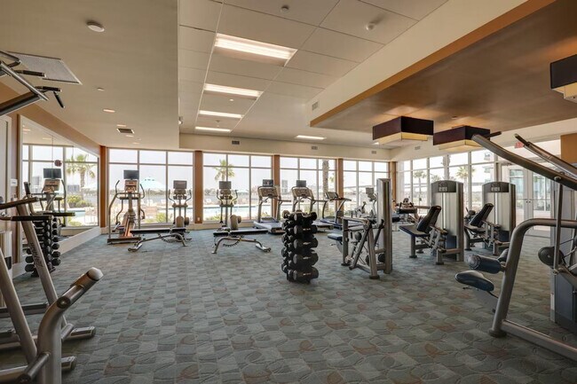 Building Photo - 241 Riverside Dr