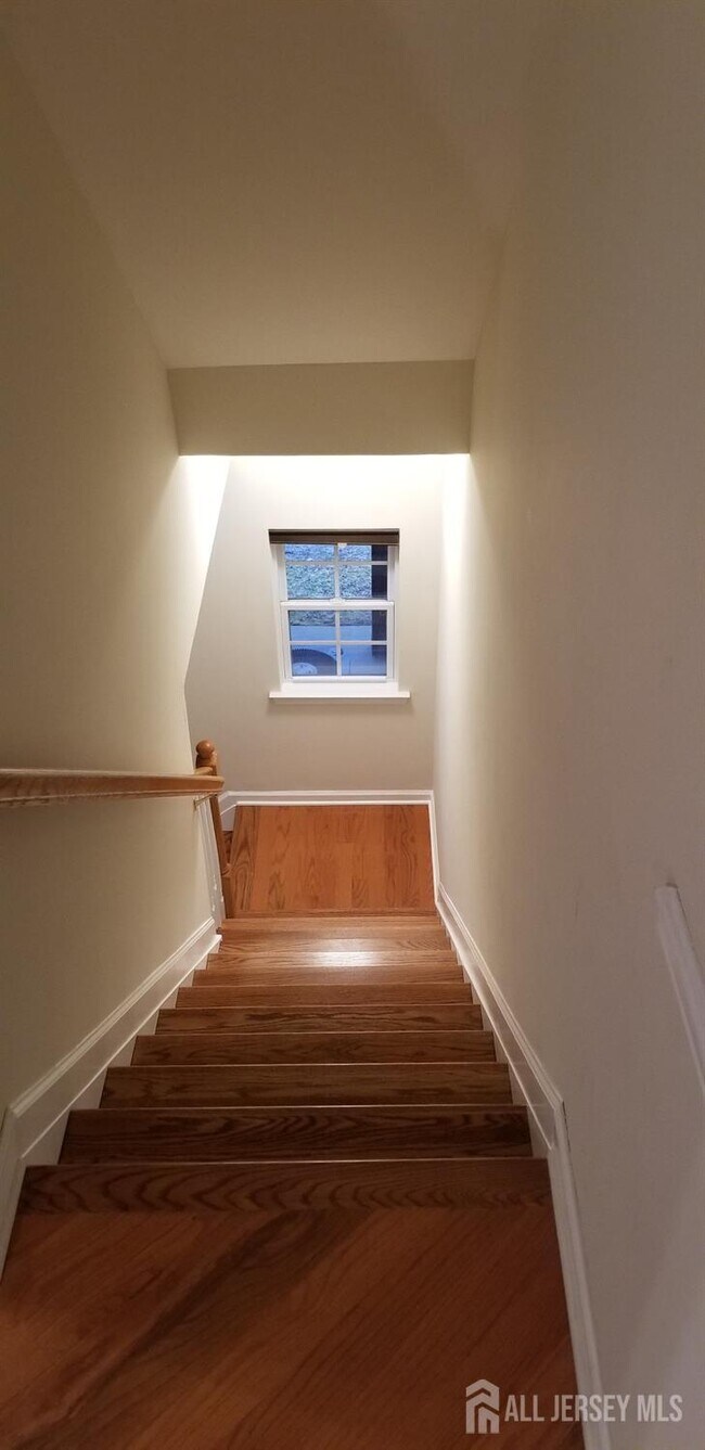 Building Photo - 12 Jensen Court