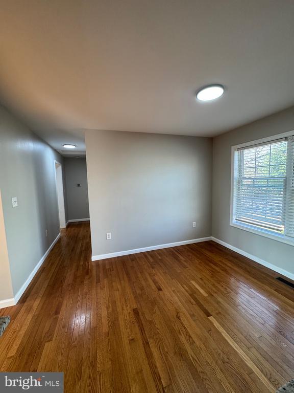 Building Photo - 14780 Jordan Ln