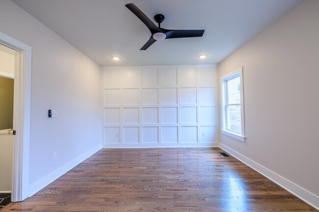 Building Photo - **COMING SOON!  FULLY Renovated Buchanan D...