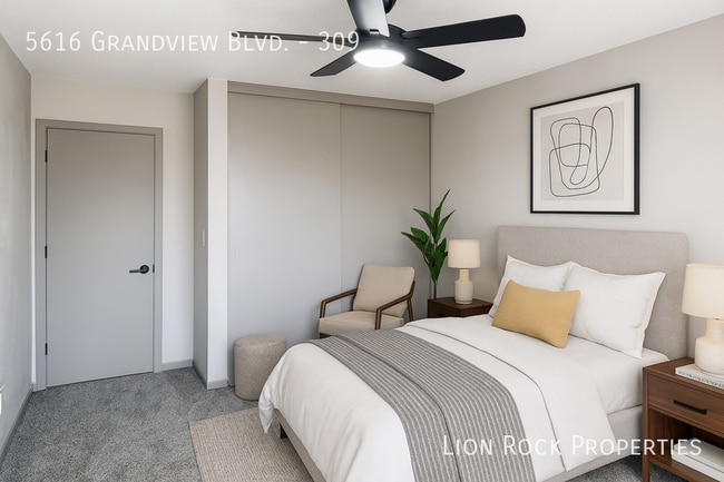 Building Photo - 5616 Grandview Blvd