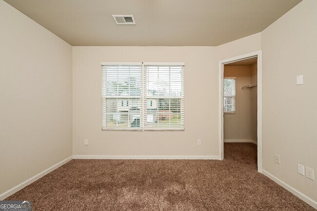 Building Photo - 176 Addy Ln