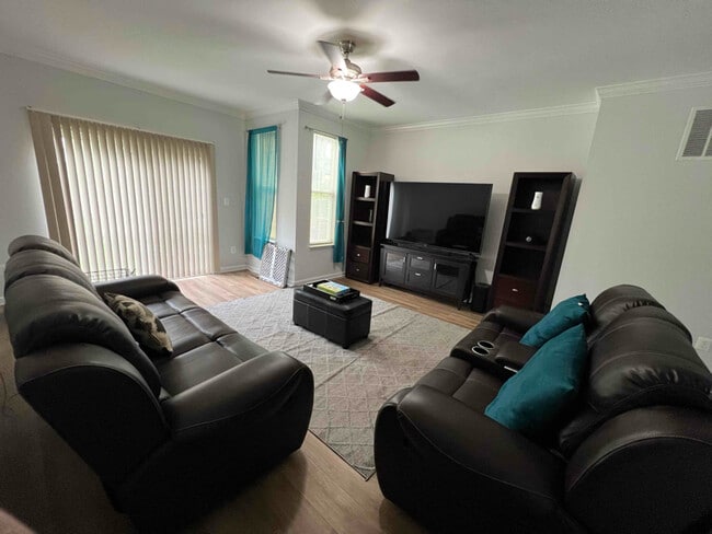 Building Photo - 2945 Chinkapin Oak Ln