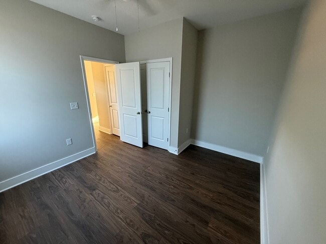 Building Photo - 138 Diver Dr