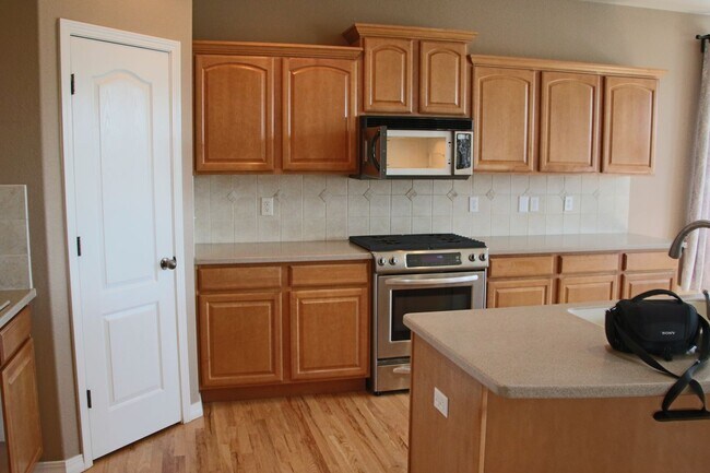 Building Photo - 10544 Black Elk Way