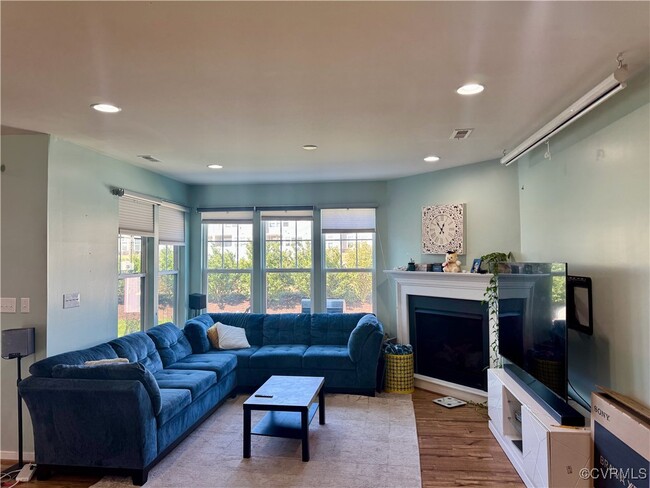 Building Photo - 10630 Benmable Dr