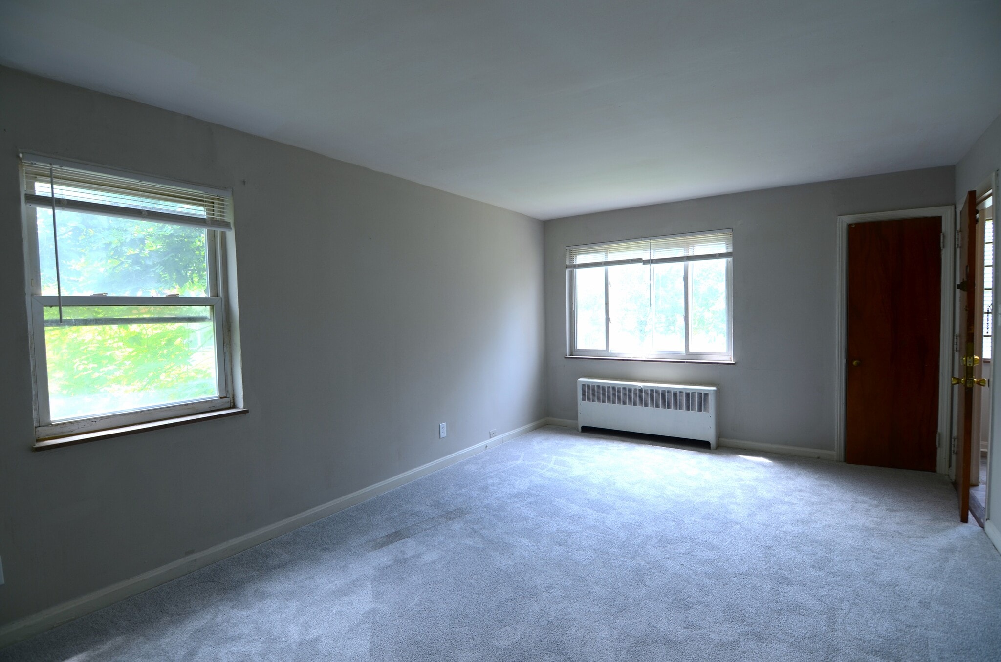 Building Photo - 5070 Anderson Pl