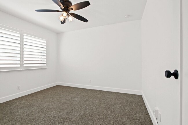 Building Photo - Beautiful Rehabbed Home In Mesa Verde with...