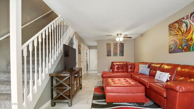 Building Photo - 2518 Johnson Dr