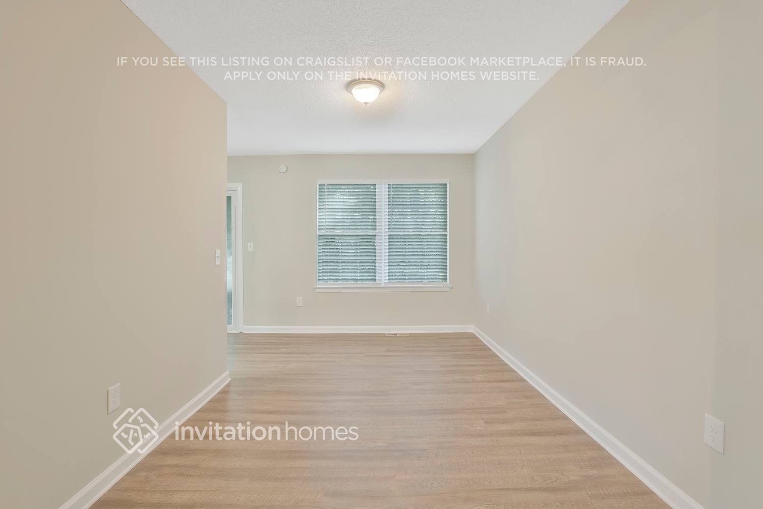 Building Photo - 3834 Deercreek Dr