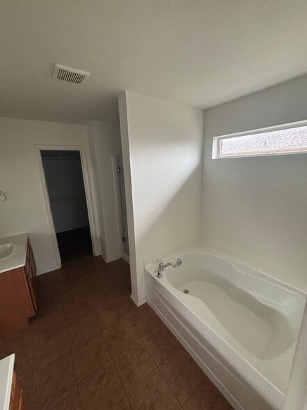 Building Photo - 128 Cookston Ln