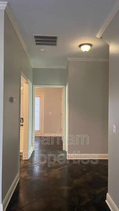 Building Photo - 2111 Raguet St