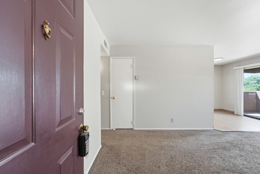 Building Photo - 16657 E Gunsight Dr