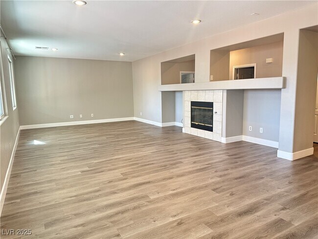 Building Photo - 4312 N Thunder Twice St