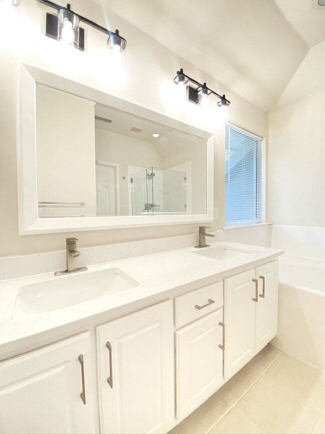 Building Photo - 54 Alderon Woods Pl