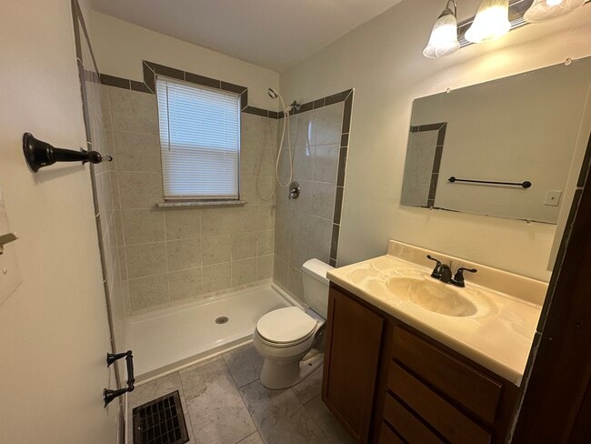 Building Photo - 2014 Studer Ave