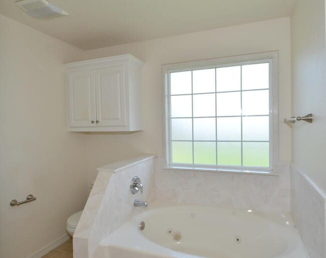 Building Photo - 6505 Nick St