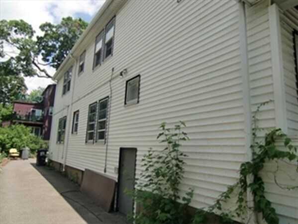 Building Photo - 5 Granite St