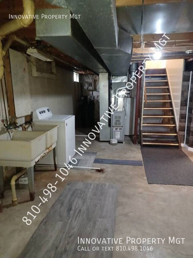 Building Photo - Beautiful 3 bedroom, 1 bath, desirable are...