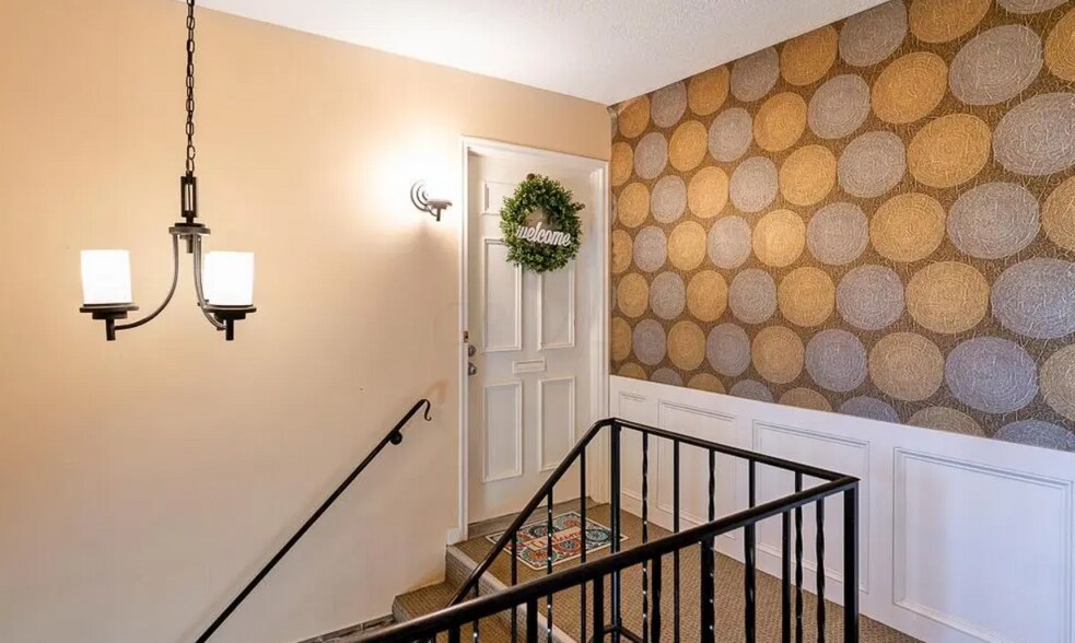 Entry - 4819 Middletowne St