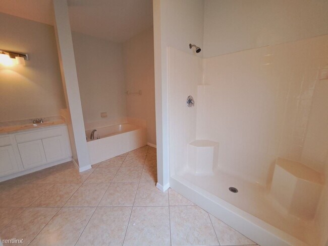 Building Photo - 4 br, 2 bath House - 17 Renfro Ln