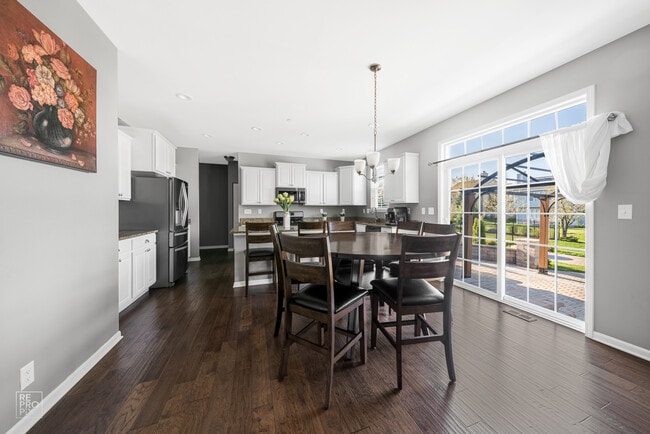 Building Photo - 34040 N Jenna Ln