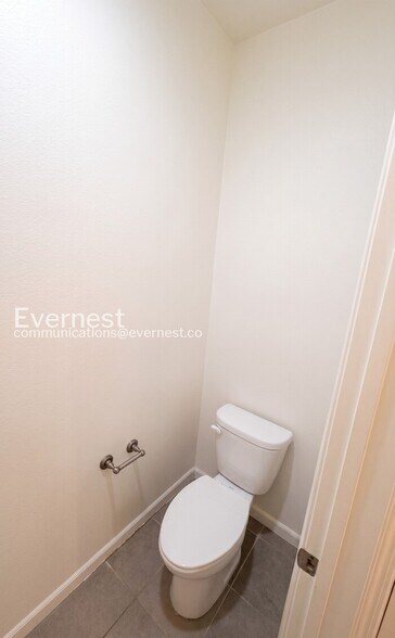 Building Photo - 602 Cedarville Ln