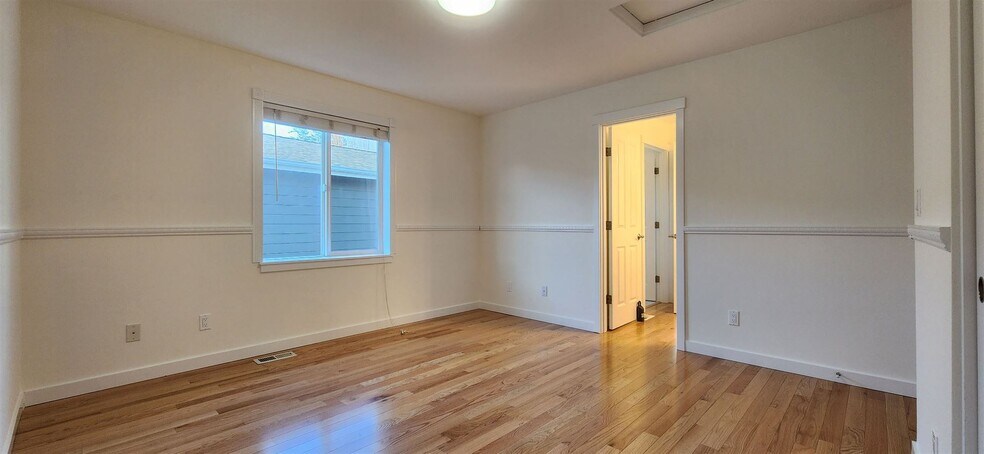 Building Photo - 24202 SE 21st St