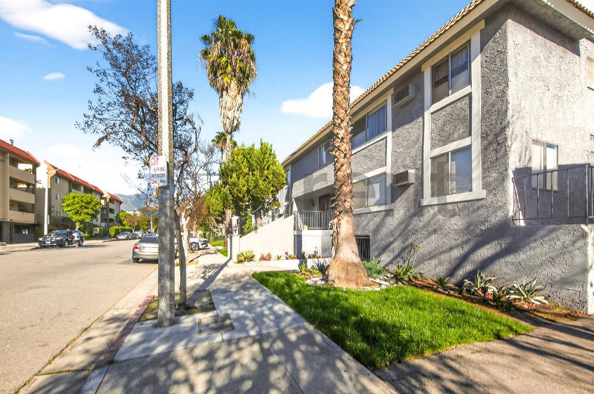 Building Photo - 240 W Verdugo Ave