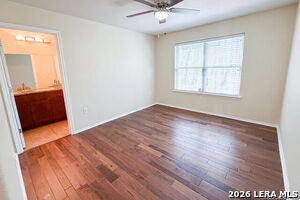 Building Photo - 220 Hansford St