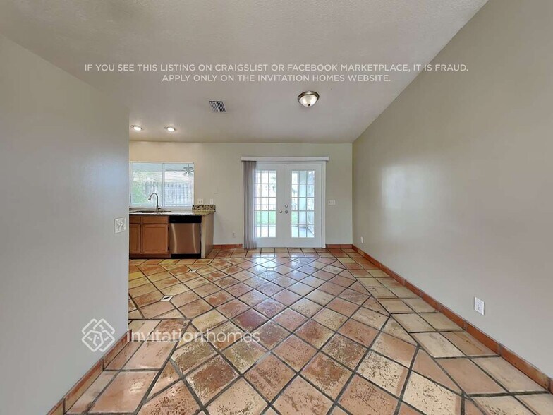 Building Photo - 6229 Ungerer St