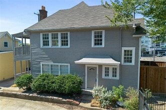 Building Photo - 4039 Roswell St