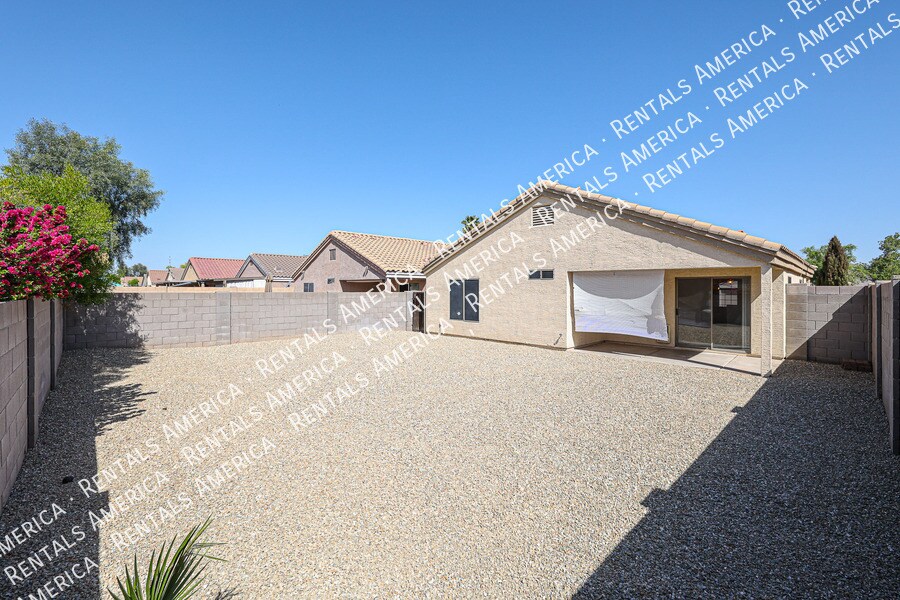 Building Photo - 13009 W Redfield Rd