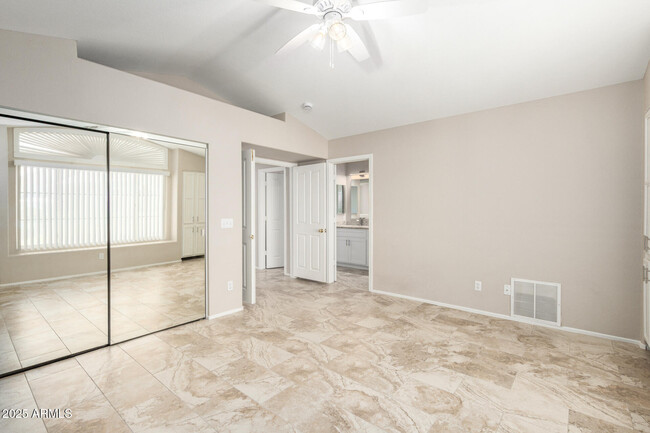 Building Photo - 1128 E Silverwood Dr