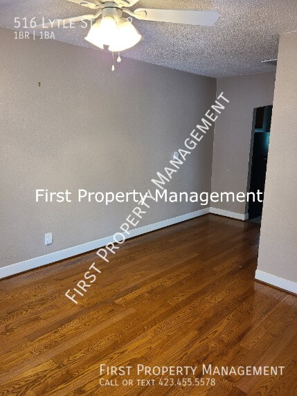 Building Photo - 516 Lytle St
