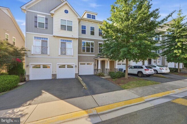 Building Photo - 1571 Renate Dr