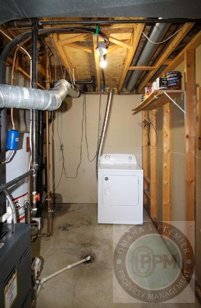 Building Photo - Cul-de-Sac Comfort! 3-Bed Omaha Home with ...