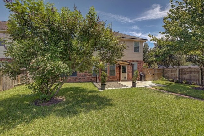 Building Photo - 20950 Field Manor Ln