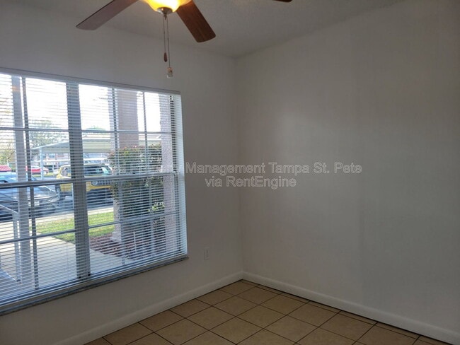 Building Photo - 4903 Myrtle Oak Dr