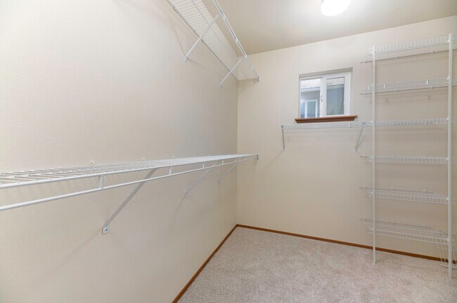 Building Photo - 2413 106th Dr SE
