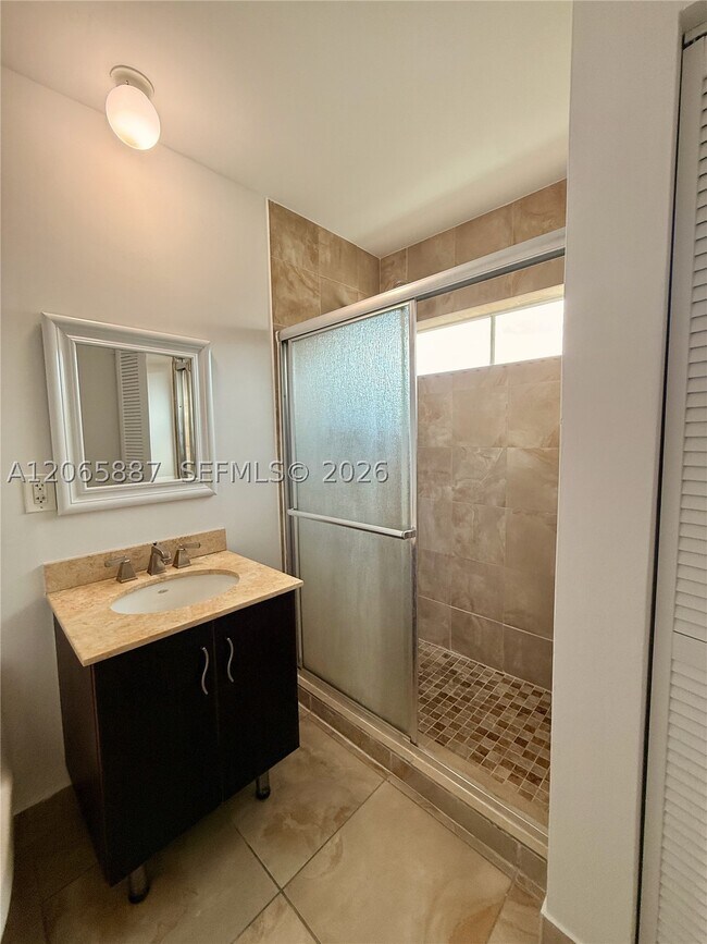 Building Photo - 2694 Inagua Ave